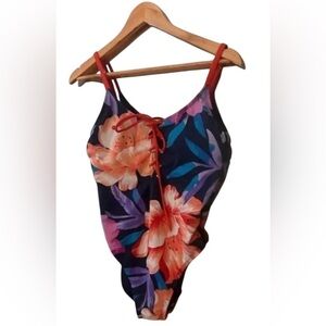 Beach Betty‎ Size Medium Floral One Piece Swimsuit